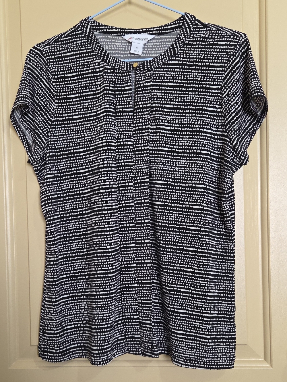 Liz Claiborne Black and White Dotted Stripe Short Sleeve Top